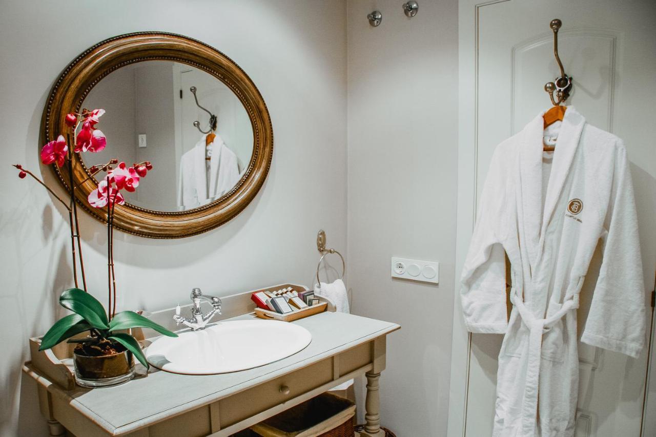 B Bou Hotel Cortijo Bravo Velez Malaga Exteriör bild